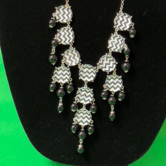 Black & White Chevron Necklace & Earrings Set By Icon Collection - Picture 14 of 16